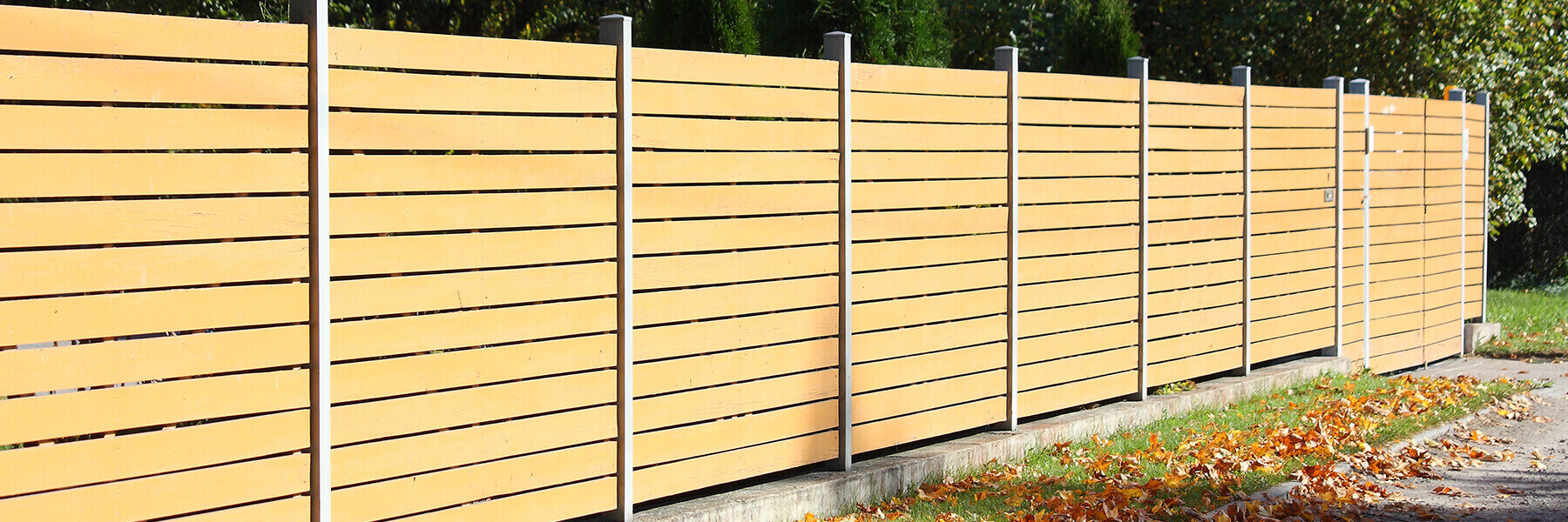 Fence-1-Vinyl-Wooden-Fences For Business